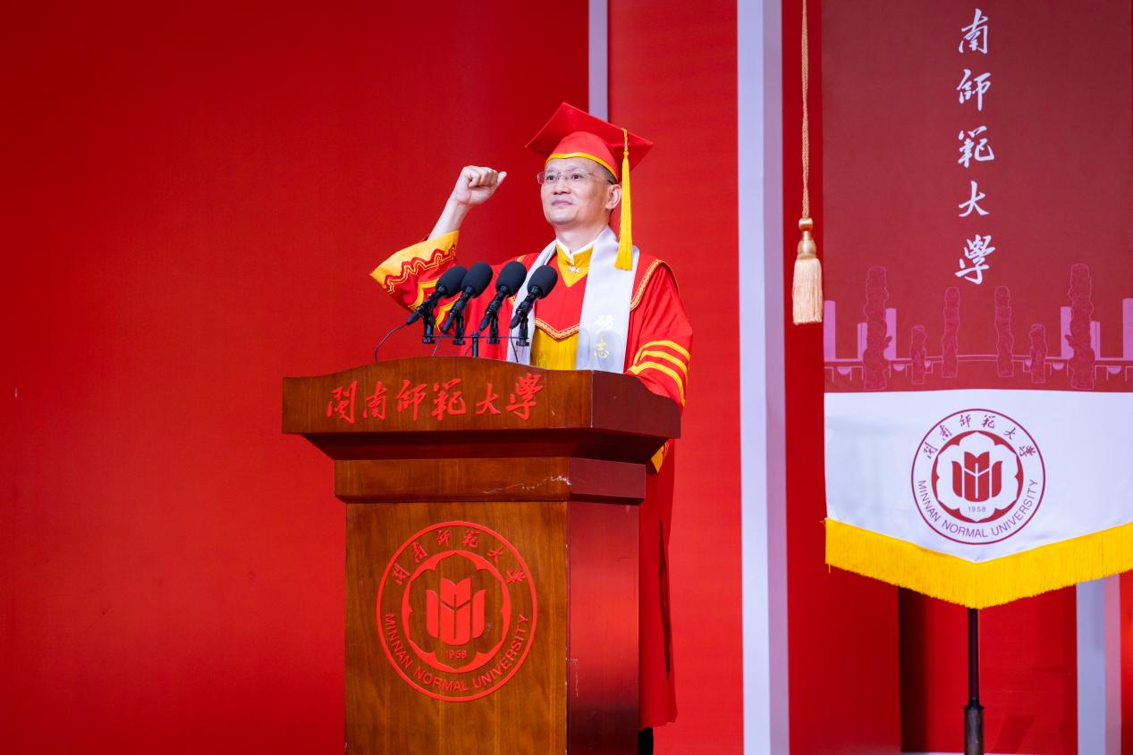 FD928D0D46E1F7BF03765DB68F7_8BBD6E72_BAD24