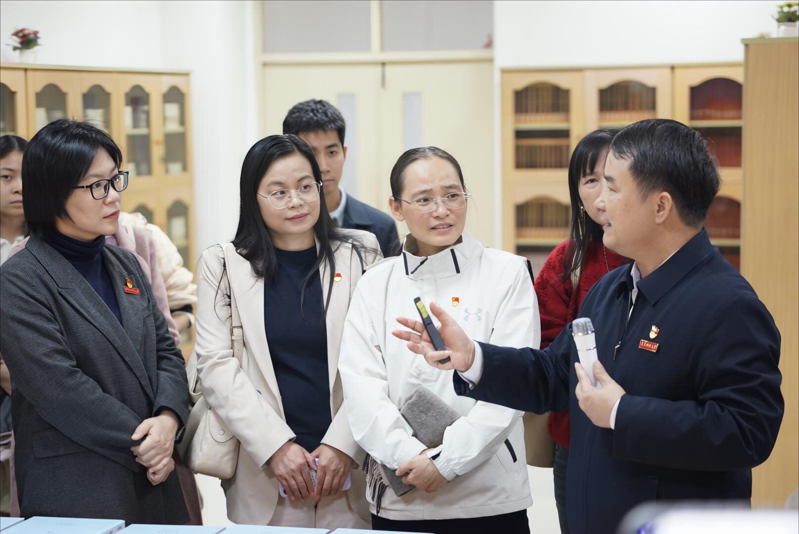 8E670F9FC60B17A1929C4019894_B3E9763E_2B007