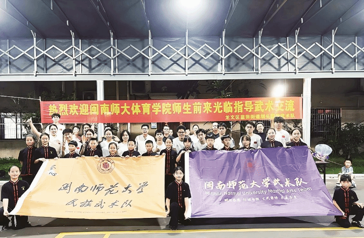 699B7923B7A5BD60DB384647E19_EC659E2A_2E2C2