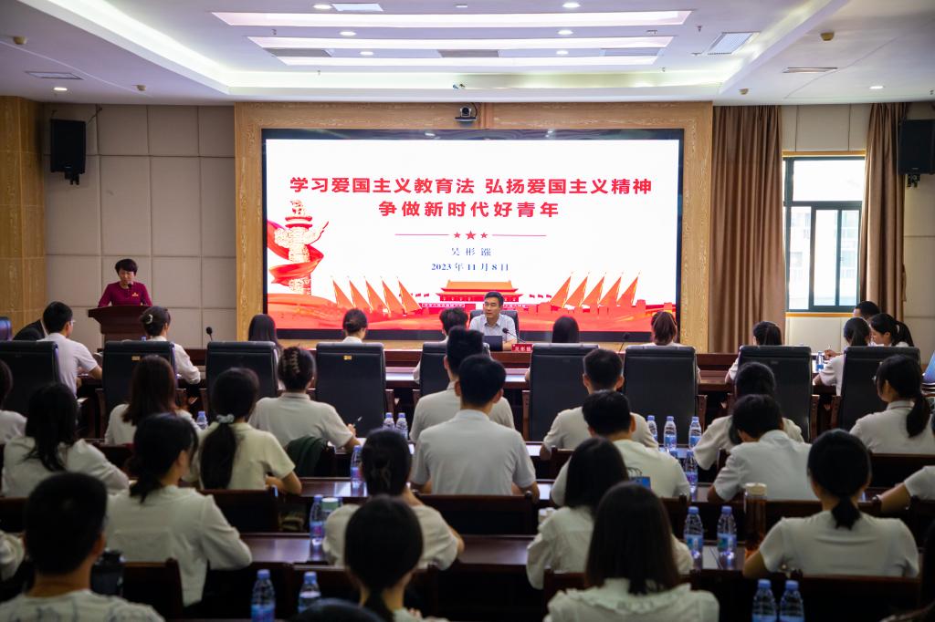 CC0FFA808E3C8CC8A7DBF9485DA_37266B53_17817