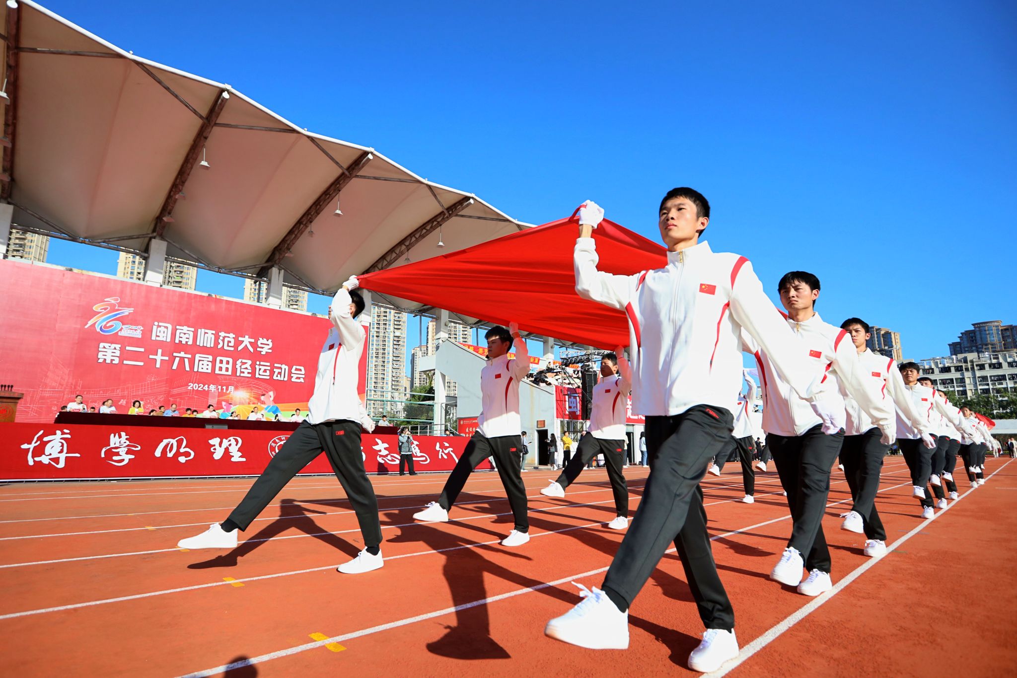 21914DB8348BE06CBD597C6564C_74357426_568E9